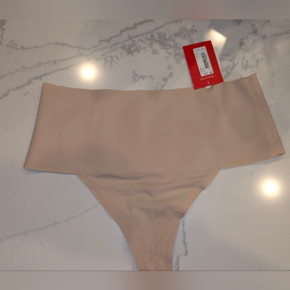 SPANX Thong tummy control